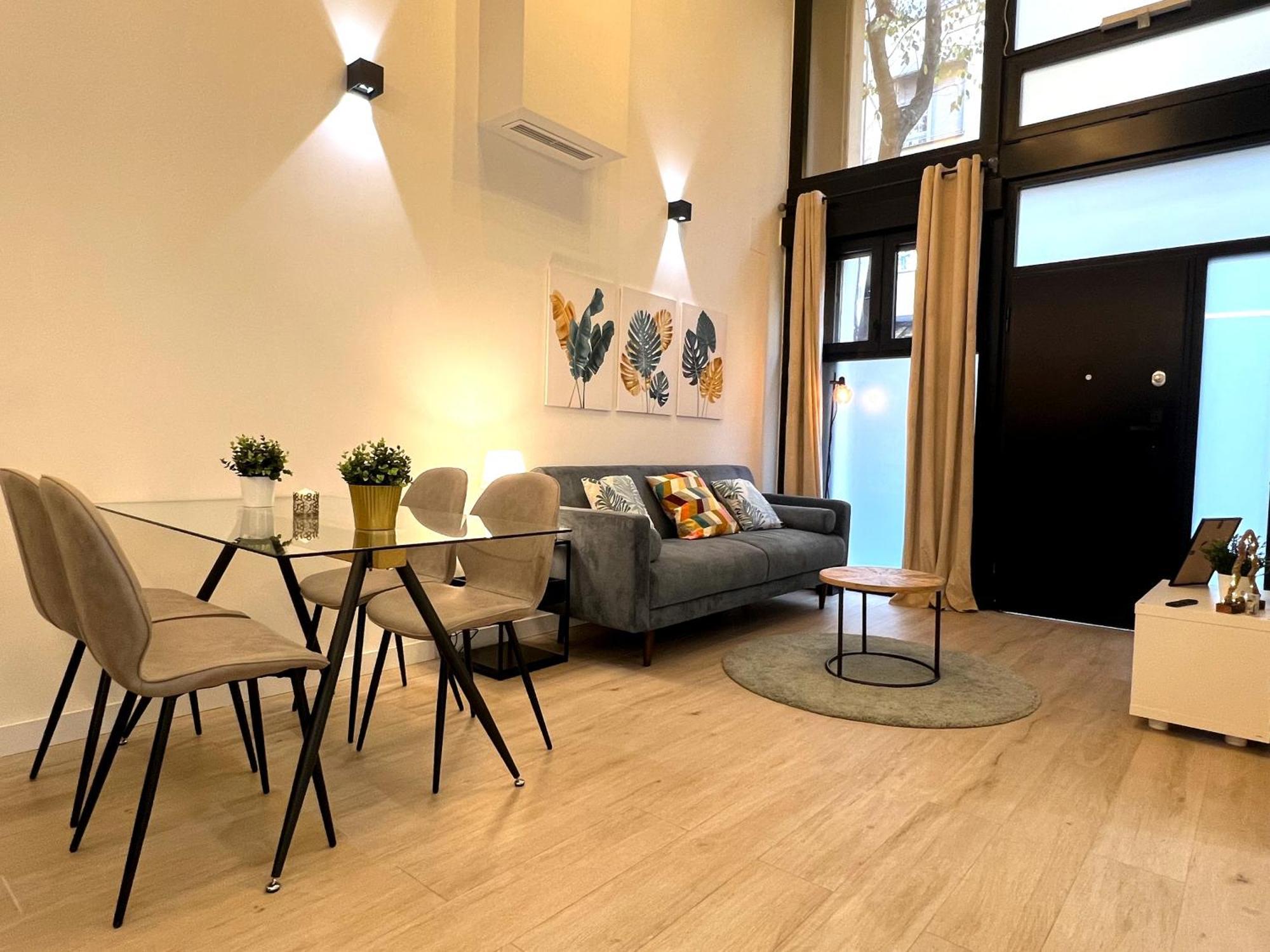 Duplex Moderno Y Acogedor Junto A Atocha Apartment Madrid Exterior foto