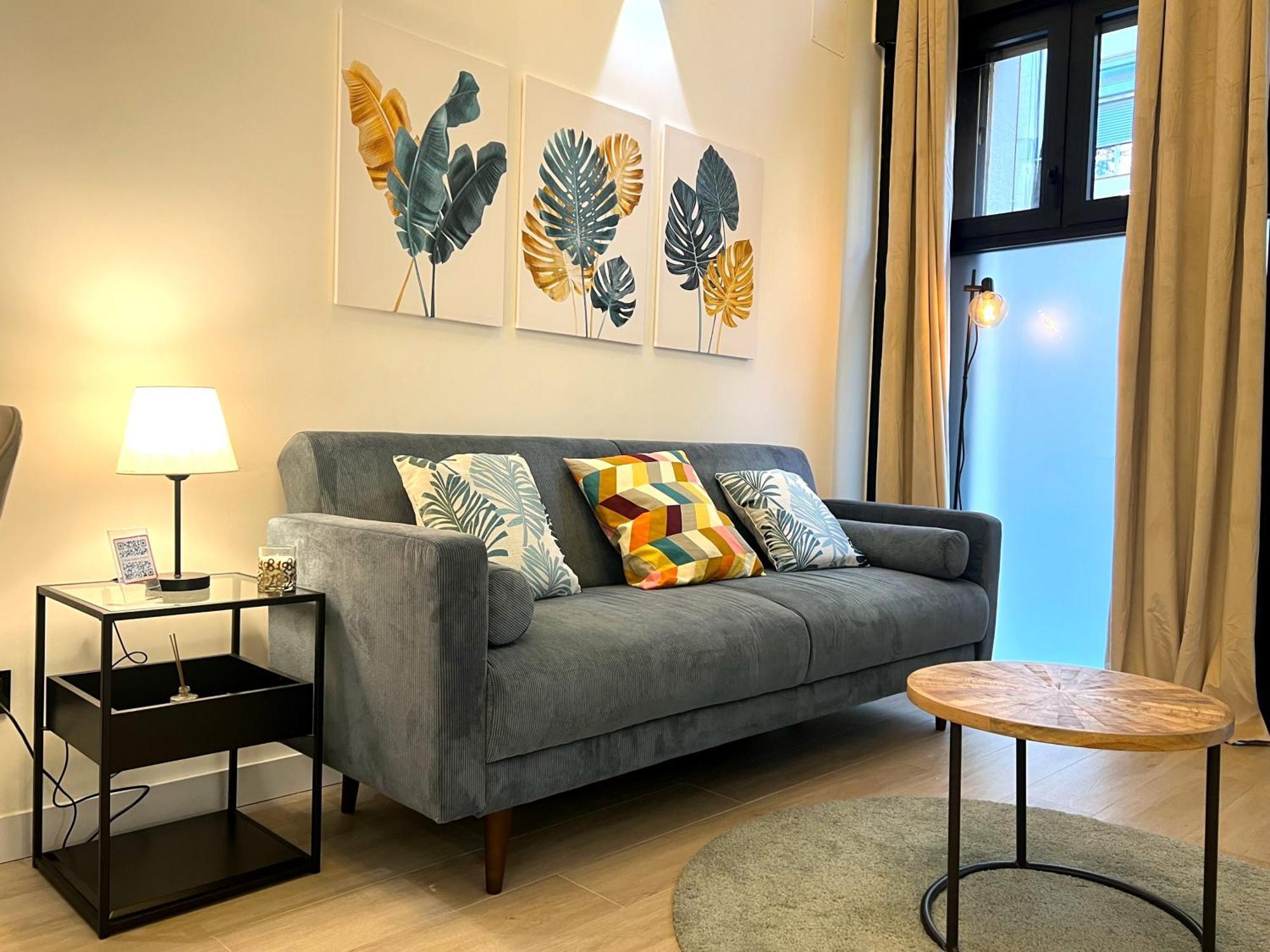 Duplex Moderno Y Acogedor Junto A Atocha Apartment Madrid Exterior foto